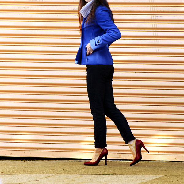 QUICK TIPS Small Heel Cap on Red Pumps